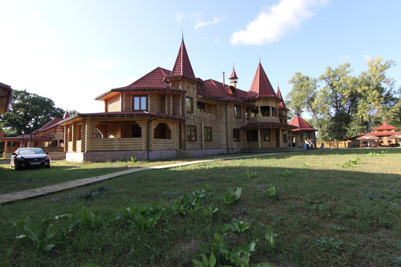 Загородный Комплекс Fort Pirnov Park Pirnove Zewnętrze zdjęcie