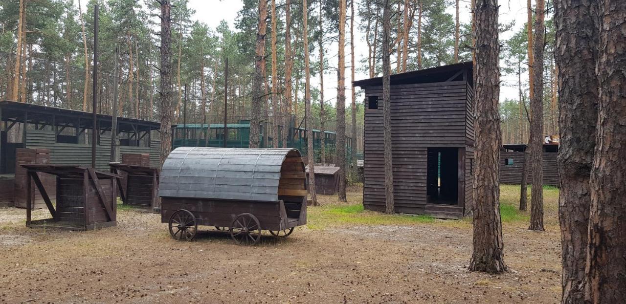Загородный Комплекс Fort Pirnov Park Pirnove Zewnętrze zdjęcie