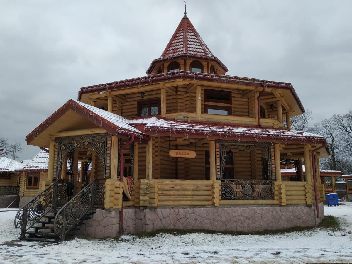 Загородный Комплекс Fort Pirnov Park Pirnove Zewnętrze zdjęcie