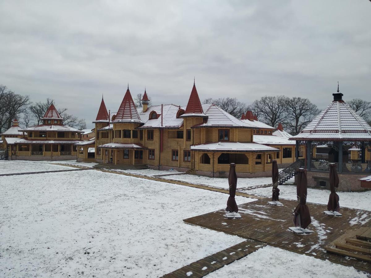 Загородный Комплекс Fort Pirnov Park Pirnove Zewnętrze zdjęcie